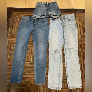 Set Of 3 Woman’s 2 Pair Of Blue Wash Jeans And Shorts Old Navy H&M Size 4